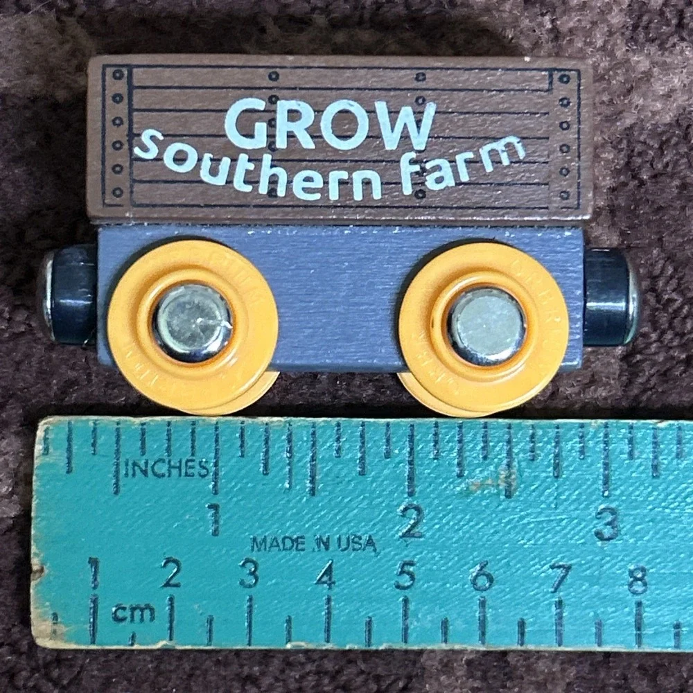 Set Of Four Orbrium Train Cars:‎  Magnetic